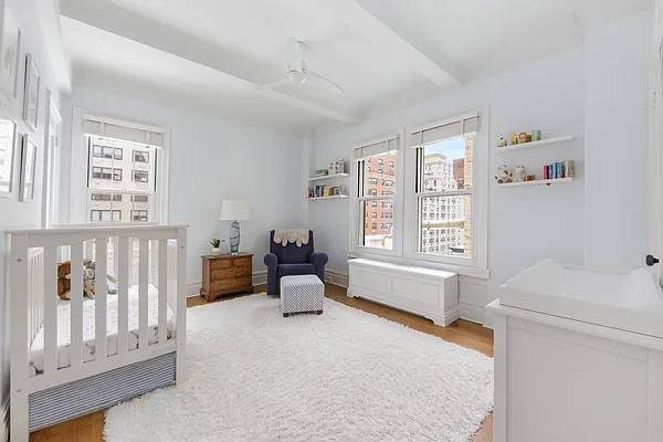 Sold by Douglas Elliman | media 21