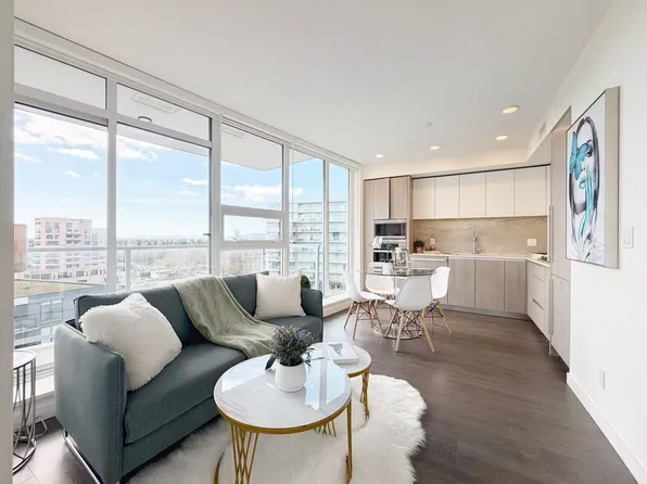 6633 Buswell St #1301, Richmond, BC V6Y 0M3