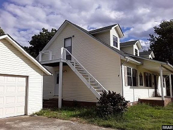 3rd image of 220 Ashby Dr
