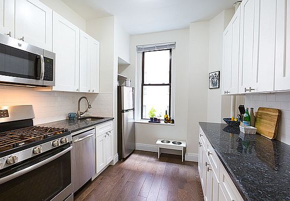 3rd image of 526 W 111th St APT 3E