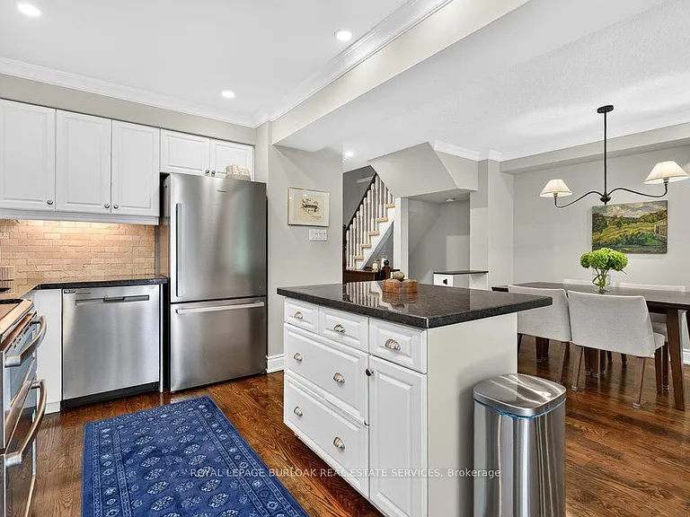 2354 Marine Dr — Photo 16