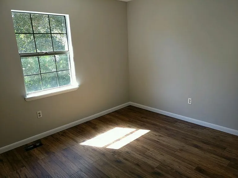 640 Sandalwood Dr — Photo 8