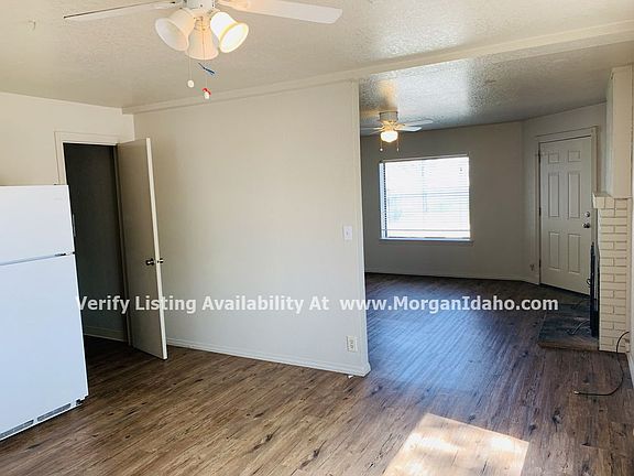 4th image of 403 3rd Ave S