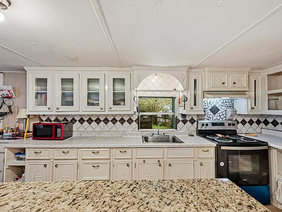 4th image of 2137 Honey Tree St