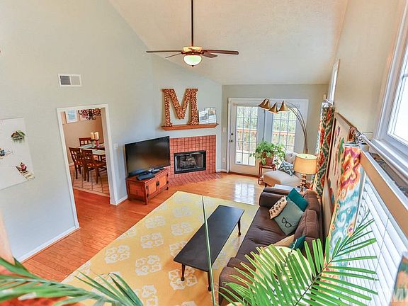2nd image of 5317 Oakbrook Dr