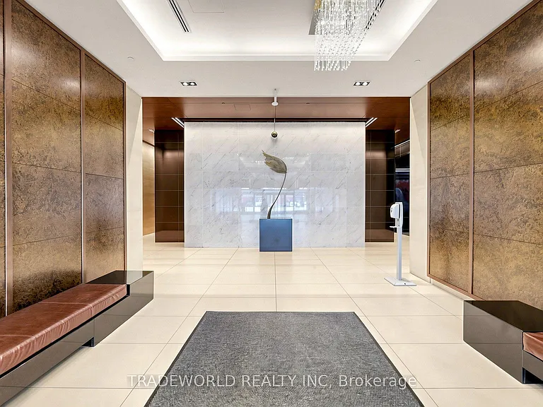 386 Yonge St #3709 — Photo 3
