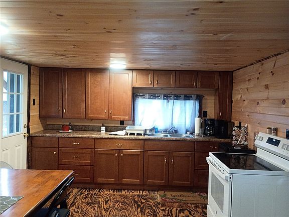 4th image of 1521 River Rd