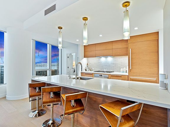 5th image of 888 West E ST Unit 3804
