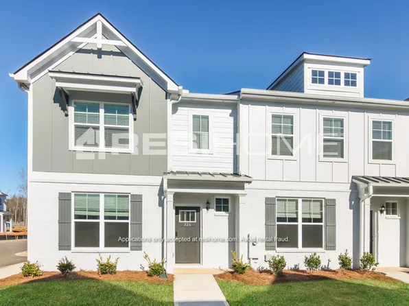 226 Tululah Aly, Lagrange, GA 30241