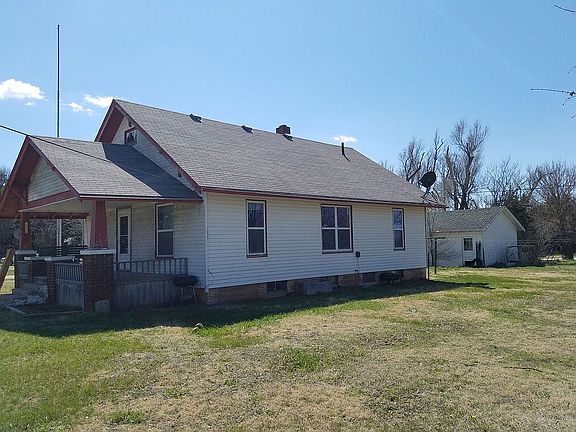 2nd image of 804 W 10th St