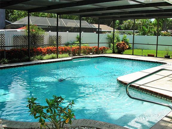 2nd image of 156 Hammock Dr