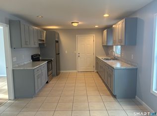 75 Ash St, Bridgeport, CT 06605