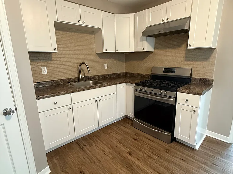 17393 Lincoln Ave — Photo 5