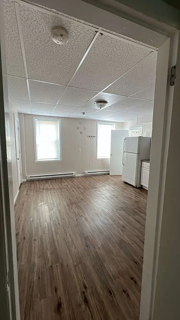 2 bed, $1,400 — Photo 4