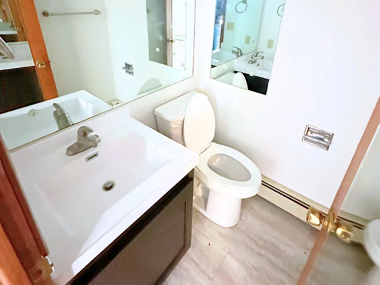 2121 Floyd Ave #2 — Photo 9
