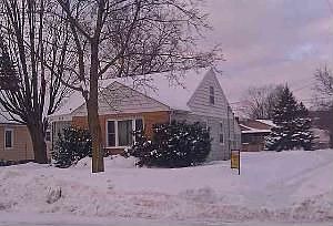 2nd image of 828 N 8th Ave