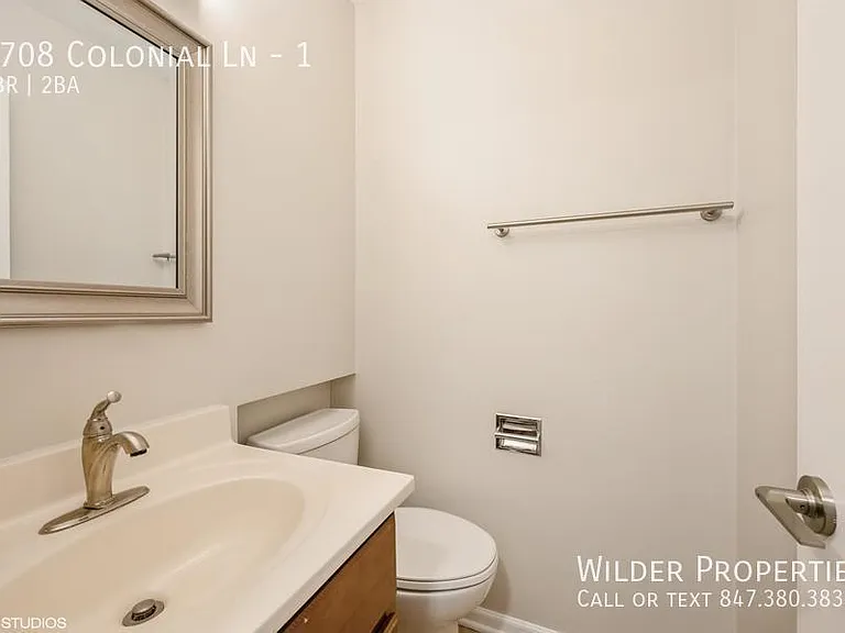 1708 Colonial Ln #1 — Photo 9