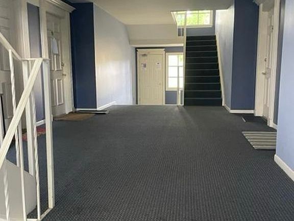 3rd image of 468 Fox Hills Dr S APT 6