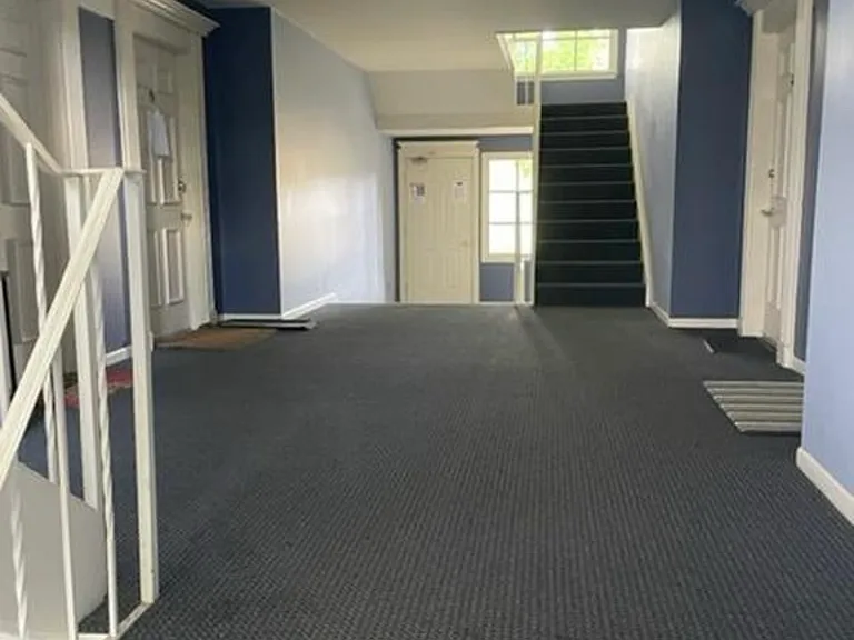 468 Fox Hills Dr S #6 — Photo 3