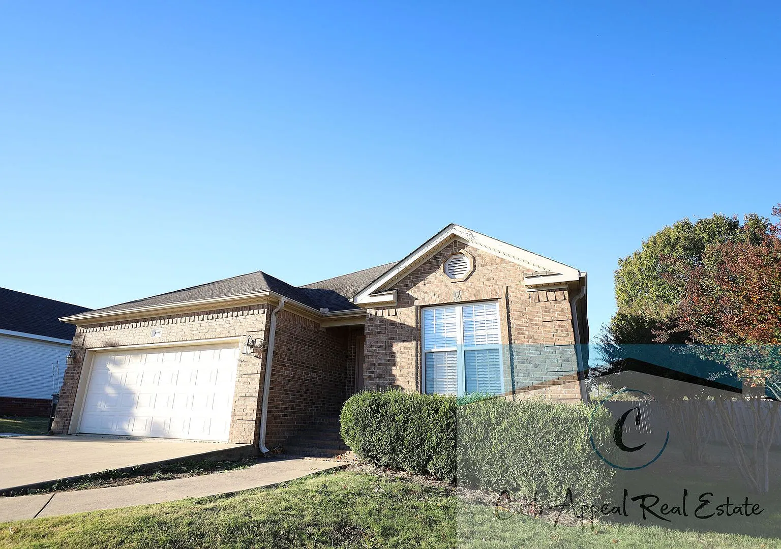 Beautiful 3-Bedroom Home with Fenced Backyard 1,622 Sq. Ft. Nettleton Schools! — Photo 1