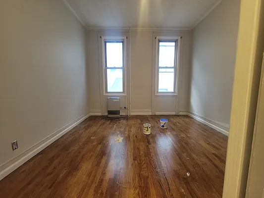 Rented by Friedman Mayer, LREB | media 9