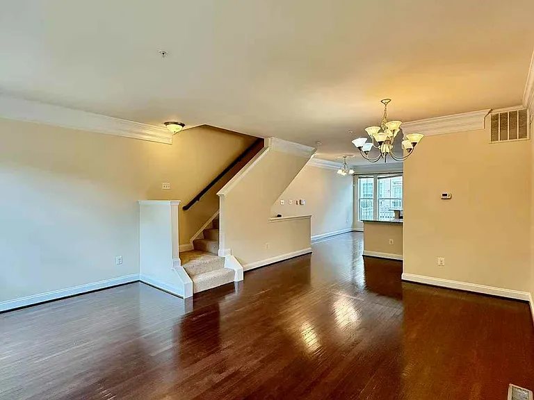 11918 Weybridge Ln — Photo 20