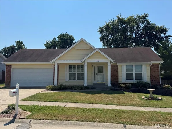 1314 Warrior Song Way, O'Fallon, MO 63366