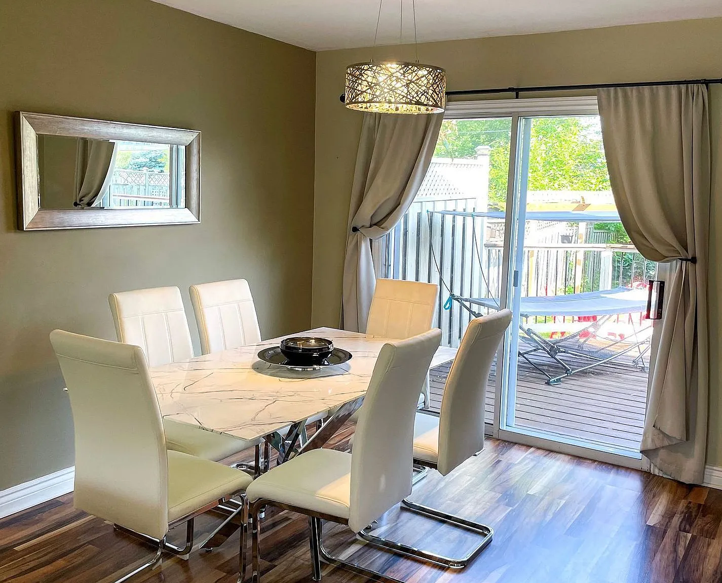 3 bed, $2,950 — Photo 3