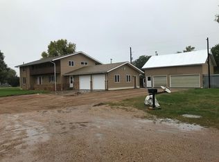 110 Seedling Mile Ct, Grand Island, NE 68801