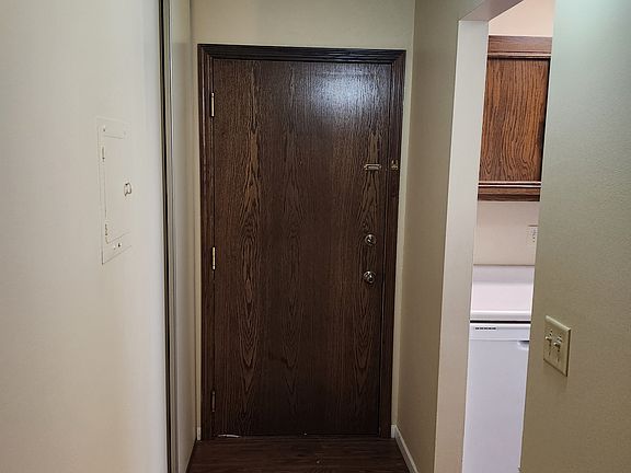 2nd image of 820 Old Settlers Trl Unit 4-1