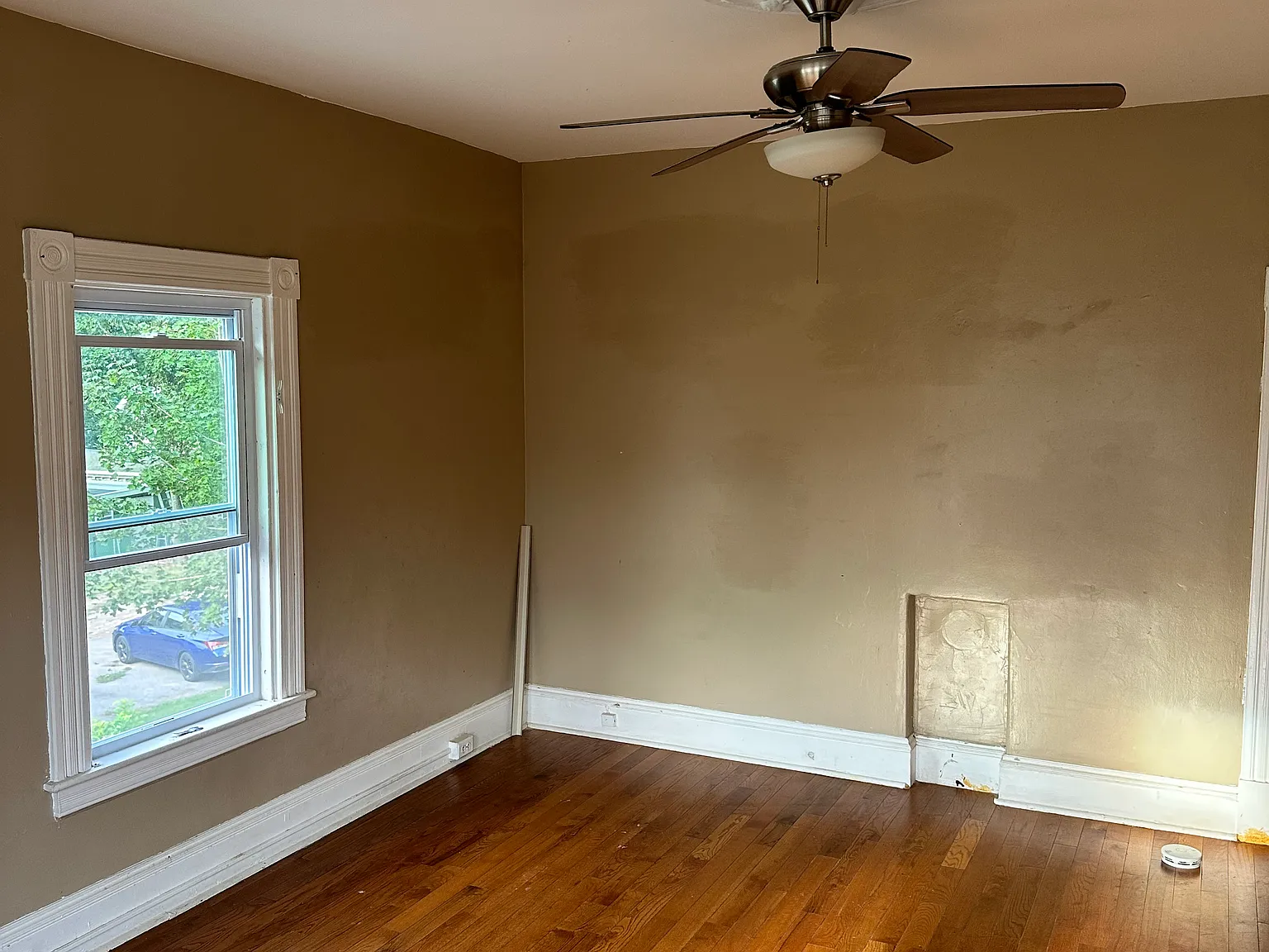 37 Taylor Ave — Photo 4