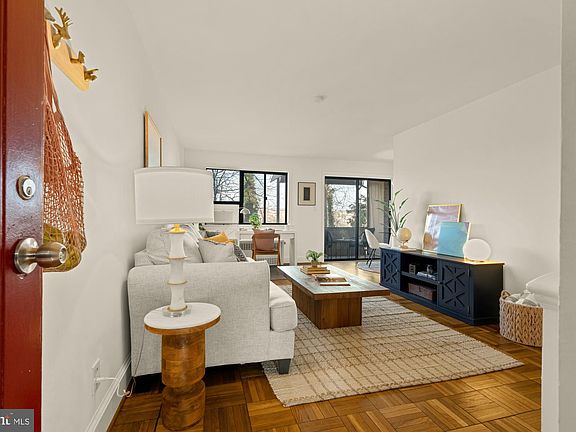 2nd image of 1577 N Colonial Ter #205Y