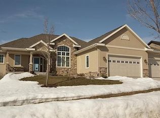 513 Skyview Dr, Waunakee, WI 53597