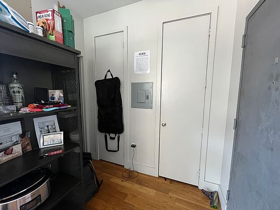 5th image of 41 Kosciuszko St APT 321