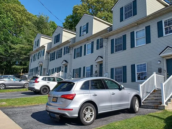 302 W 8th St, Bethlehem, PA 18015