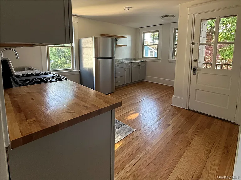 66 Worrall Ave #3 — Photo 3