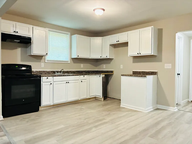 1100 Spann St — Photo 6