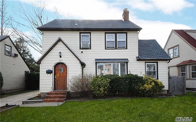 1st image of 7 Garfield Pl