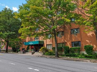 21 Lake St APT 1F, White Plains, NY 10603