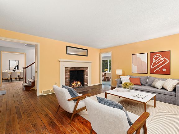 4th image of 204 Woods Hole Road