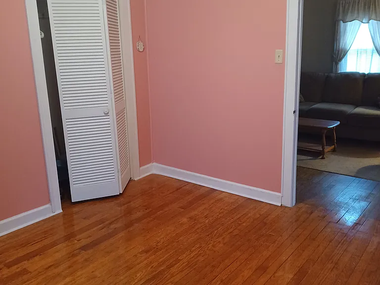 701 Circleview Dr — Photo 8