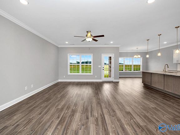 4th image of 104 Ackert Dr