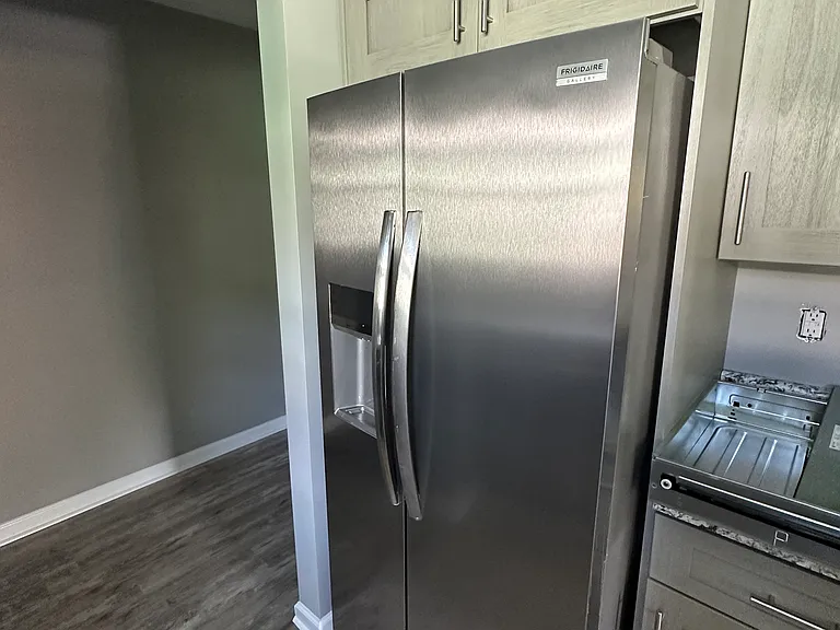 1507 Heron St — Photo 6