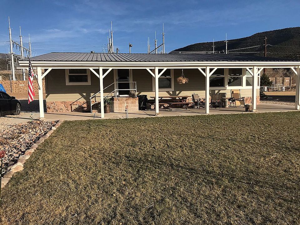 2nd image of 388 N Canyon Dr