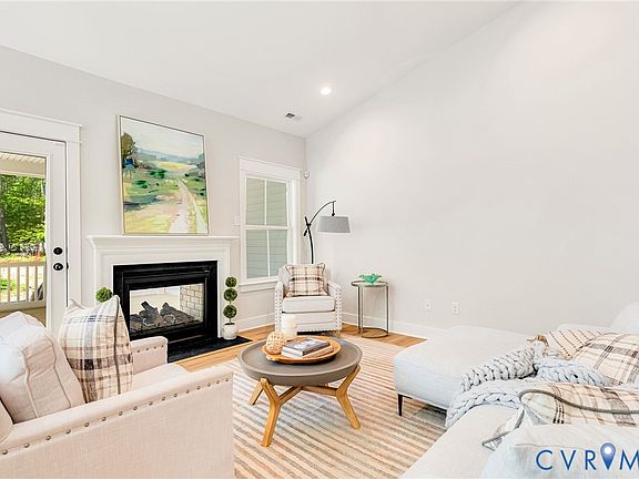 5th image of 110 Logan Way