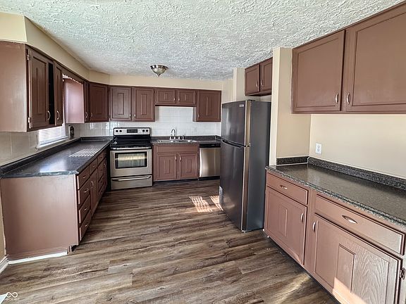 4th image of 11341 McDowell Dr