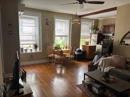 11 Ravine St Photo 1