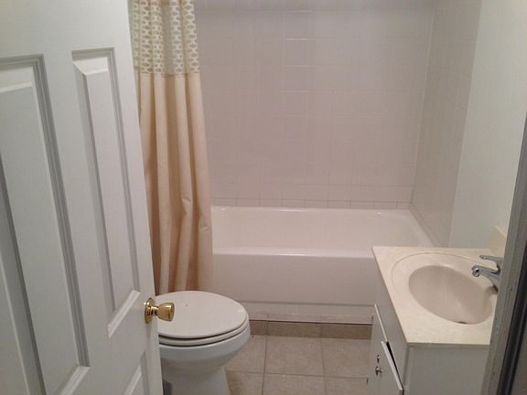 2nd image of 3208 Pleasant Ave #2