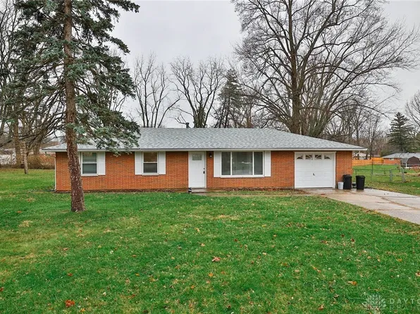 2993 Valleyview Dr, Fairborn, OH 45324