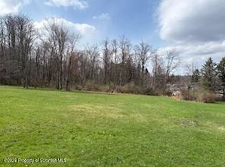 Edwards Ave, Clarks Summit, PA 18411